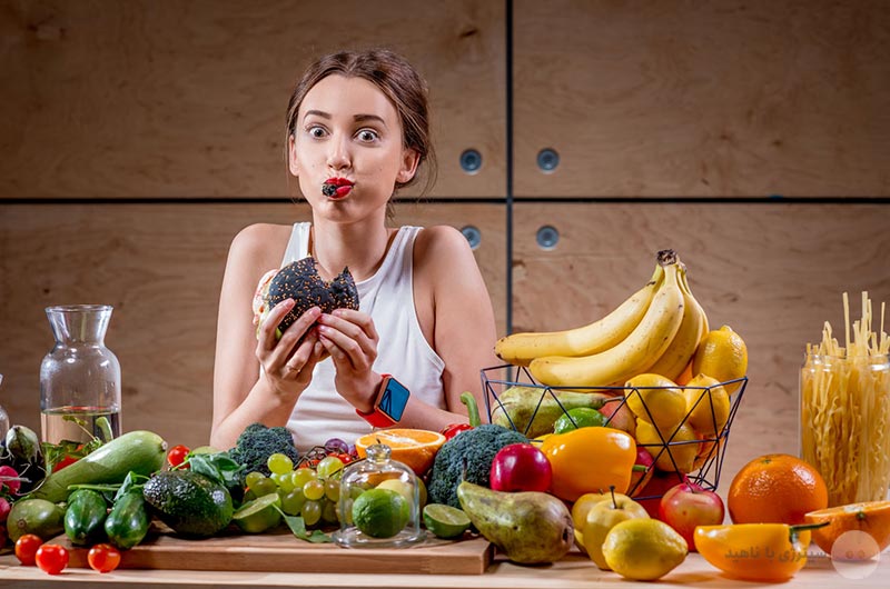 آیا پر خوری کردن در غذا، راهی مناسب برای رسیدن به احساس خوب است؟