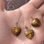 گردنبند چشم ببر طرح قلبی